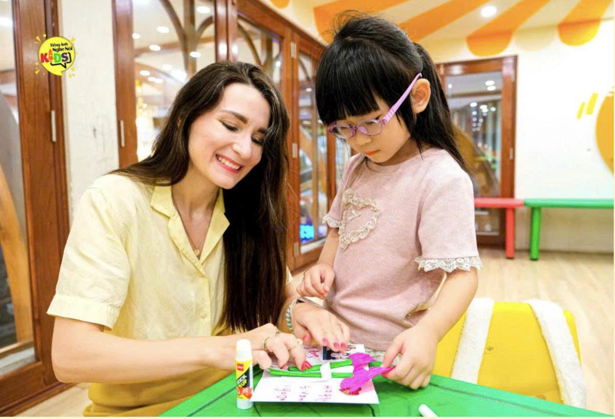 Chụp ảnh sự kiện cho các hoạt động trung tâm.